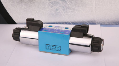 ���̌����y